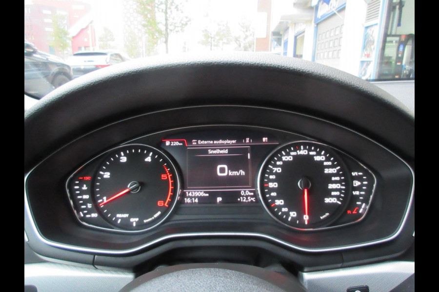 Audi A4 Limousine 2.0 TDI Aut Leer Navi Schuifdak