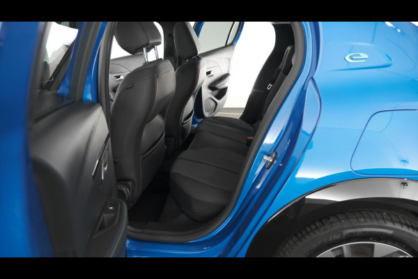 Peugeot e-208 EV Blue Lease Allure 50 kWh | 3-Fase | €2.000 Subsidie | Camera | Navigatie | Parkeersensoren | Apple Carplay