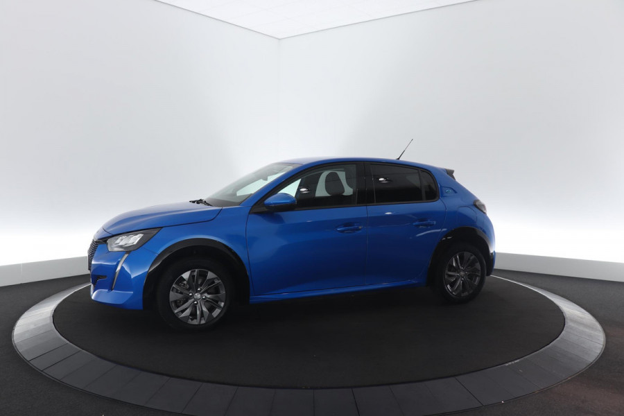 Peugeot e-208 EV Blue Lease Allure 50 kWh | 3-Fase | €2.000 Subsidie | Camera | Navigatie | Parkeersensoren | Apple Carplay