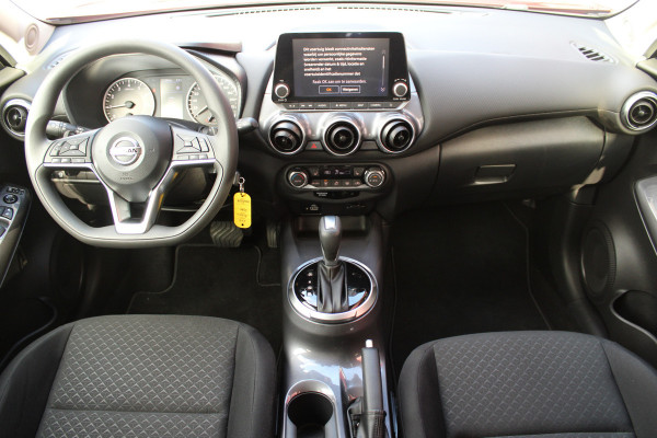 Nissan Juke 1.0 DIG-T N-Connecta Automaat | Navigatie | Voorstoelen Verwarmd | Climate Control