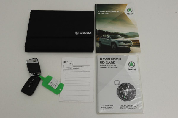 Škoda Kodiaq 1.5 TSI Limited Edition 7-persoons | Panoramadak | Adaptive Cruise | Trekhaak | Stoelverwarming | Canton | Keyless