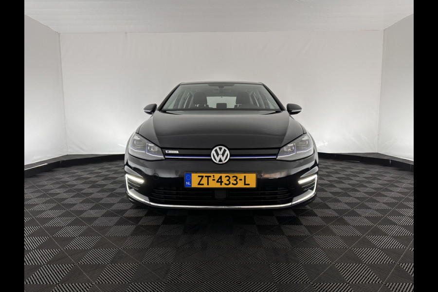 Volkswagen e-Golf (INCL-BTW) *HEATPUMP | ADAPTIVE-CRUISE | CAMERA | CCS-FASTLOADER | FULL-LED | NAVI-FULLMAP | COMFORT-SEATS | ECC | PDC | 16''ALU*