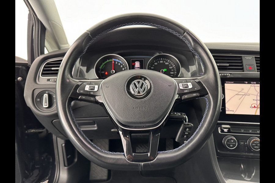 Volkswagen e-Golf (INCL-BTW) *HEATPUMP | ADAPTIVE-CRUISE | CAMERA | CCS-FASTLOADER | FULL-LED | NAVI-FULLMAP | COMFORT-SEATS | ECC | PDC | 16''ALU*