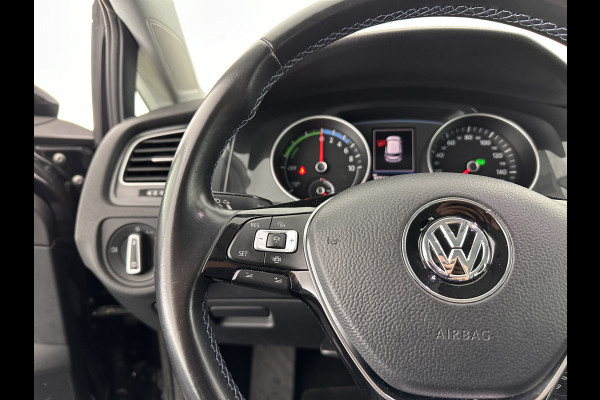 Volkswagen e-Golf (INCL-BTW) *HEATPUMP | ADAPTIVE-CRUISE | CAMERA | CCS-FASTLOADER | FULL-LED | NAVI-FULLMAP | COMFORT-SEATS | ECC | PDC | 16''ALU*