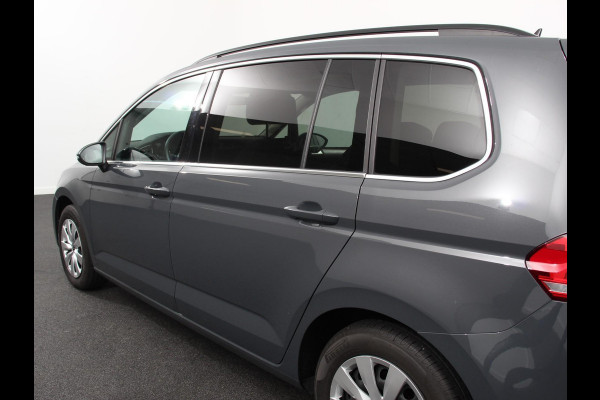 Volkswagen Touran 1.5 TSI DSG Comfortline 7p | Navigatie | Apple Carplay/Android Auto | Parkeersensoren | Adaptive Cruise Control | Stoelverwarming | Climate Control