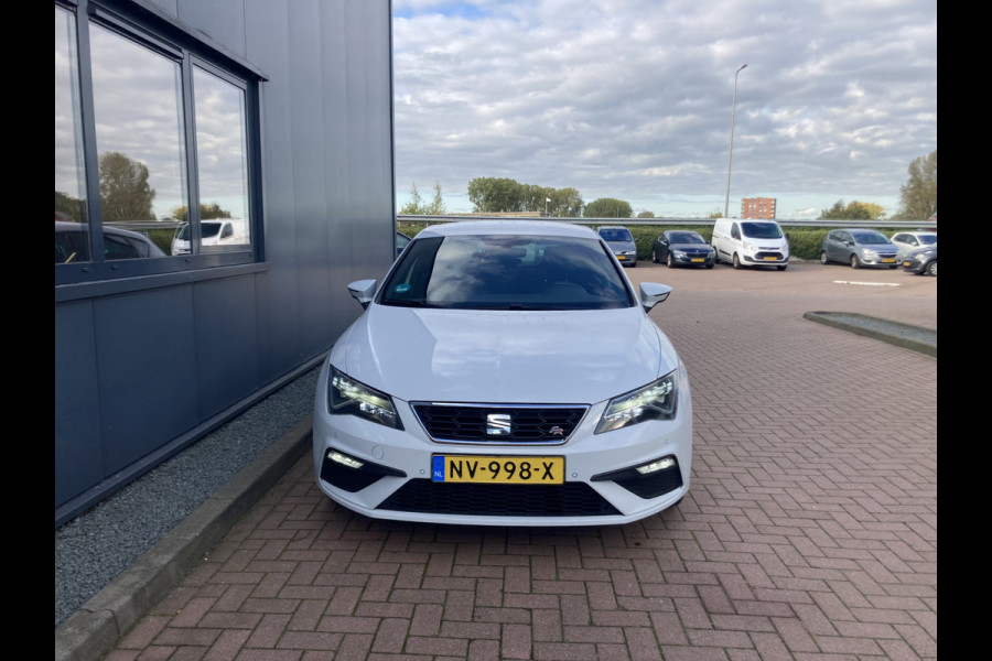 Seat Leon 1.4 TSi 150pk FR KEYLESS/CAMERA/CARPLAY/18INCH/SPORTUITLAAT