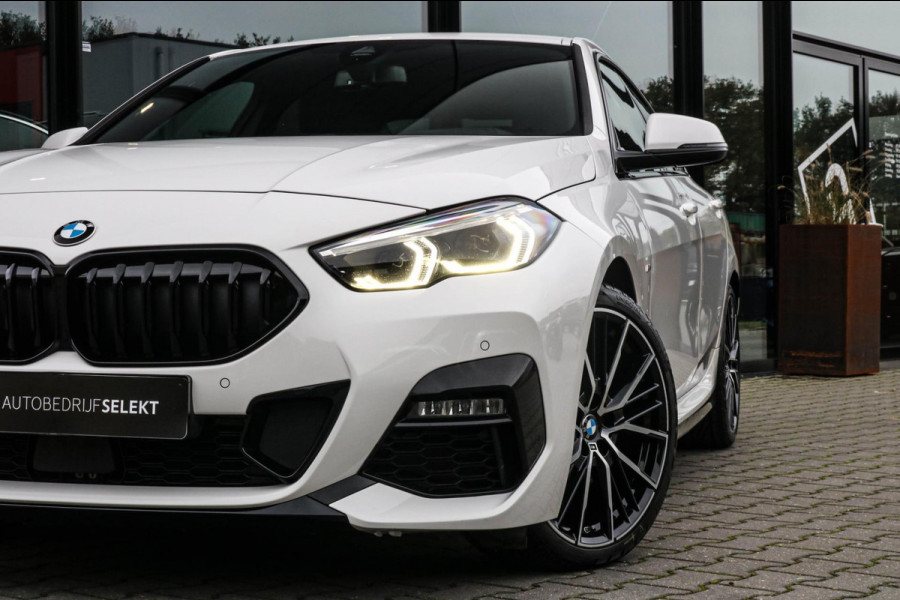 BMW 2 Serie Gran Coupé 218i M-Sport - TREKHAAK - LED - VOL!!