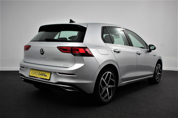 Volkswagen Golf 1.5 eTSI DSG Style | Navigatie | Adaptive Cruise Control | Lane/Side/Travel Assist | 18 Inch Lichtmetaal | Stoel/Stuur Verarming |