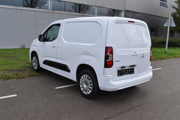 Opel Combo 1.2 PureTech 110 S&S L1 Benzine Navigatie