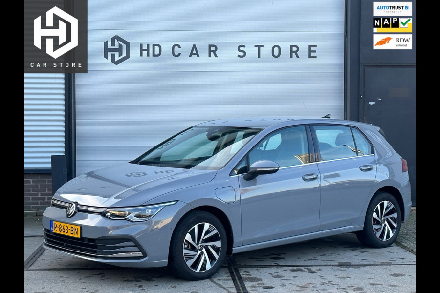 Volkswagen Golf 1.4 eHybrid IQ Light Memory|Sfeer|Virtual|DEALER ONDERHOUDEN