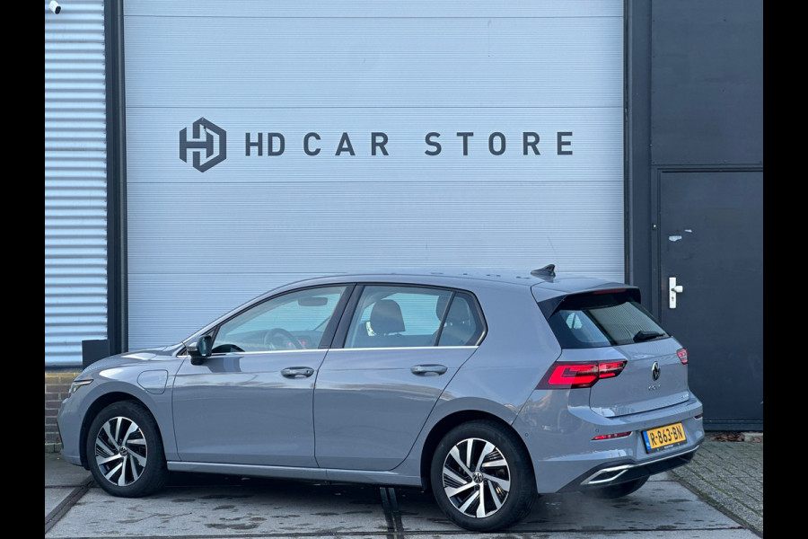 Volkswagen Golf 1.4 eHybrid IQ Light Memory|Sfeer|Virtual|DEALER ONDERHOUDEN