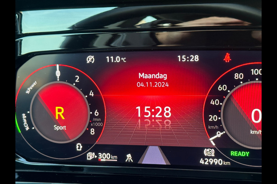 Volkswagen Golf 1.4 eHybrid IQ Light Memory|Sfeer|Virtual|DEALER ONDERHOUDEN