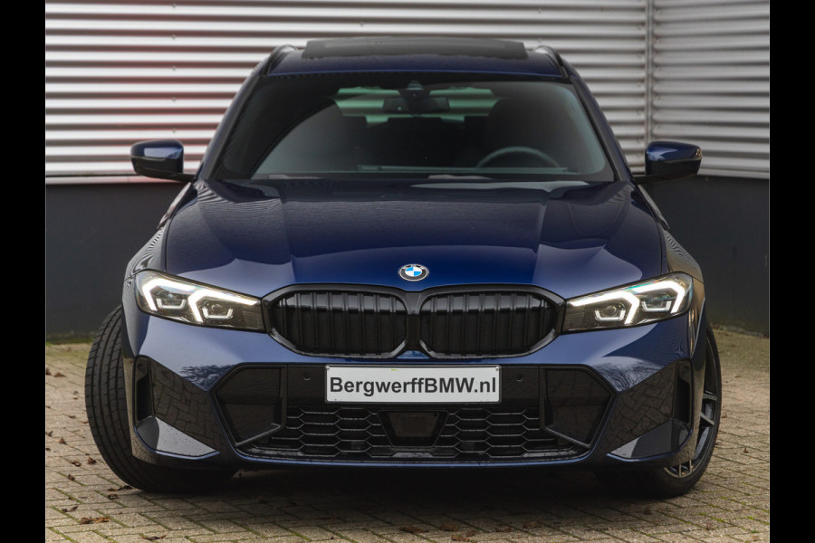 BMW 3 Serie Touring 318i M-Sport - Pano - Trekhaak - ACC - Widescreen - Hifi