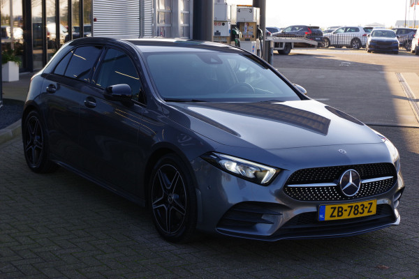 Mercedes-Benz A-Klasse 180 136 PK Automaat Business Solution AMG Night Upgrade, Groot-Navigatie, LED, Stoelverwarming