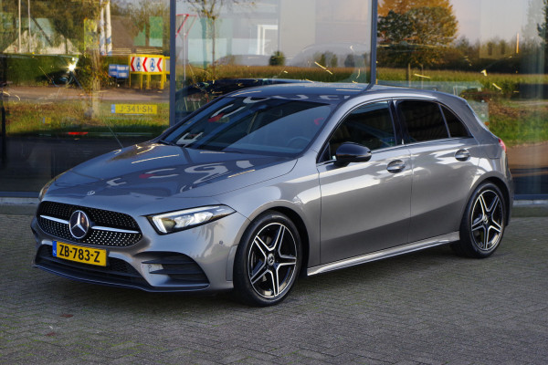 Mercedes-Benz A-Klasse 180 136 PK Automaat Business Solution AMG Night Upgrade, Groot-Navigatie, LED, Stoelverwarming