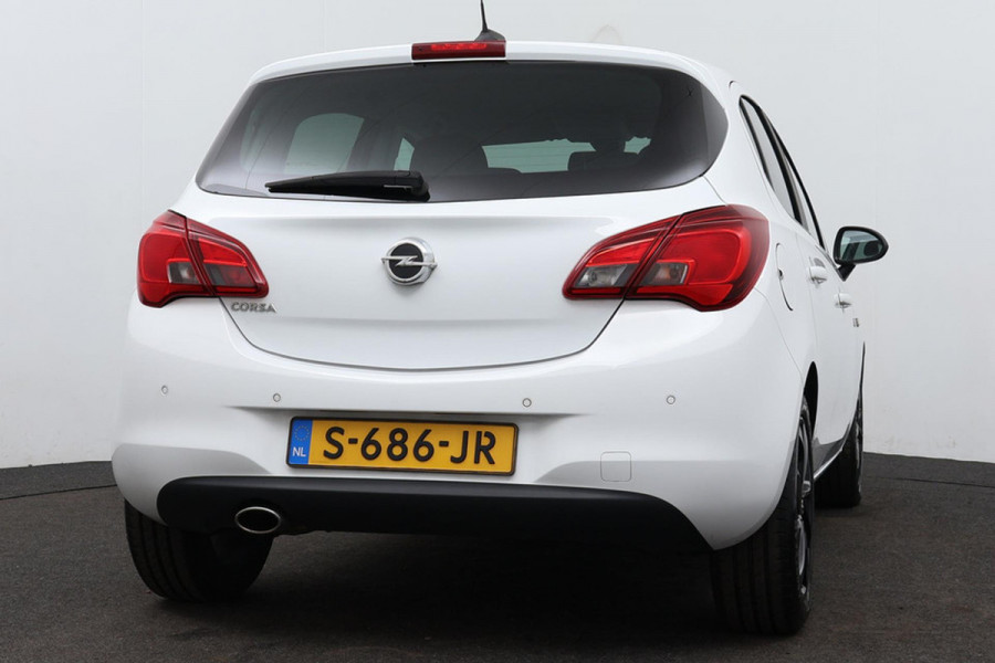 Opel Corsa 1.4 Innovation(Goed OnderH, Airco, Cruise Con, Bluetooth, Parkeersensoren, Etc)