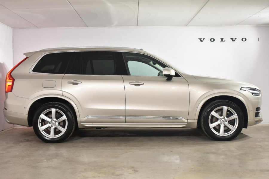 Volvo XC90 T5 254PK Automaat AWD Inscription / Luchtvering / Panoramadak / Extra getint glas / Camera achter / Trekhaak