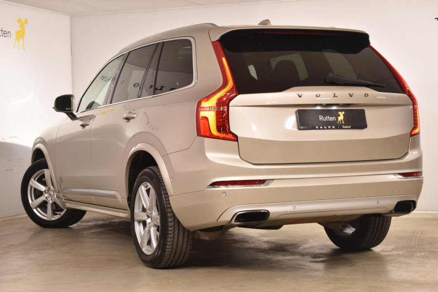 Volvo XC90 T5 254PK Automaat AWD Inscription / Luchtvering / Panoramadak / Extra getint glas / Camera achter / Trekhaak