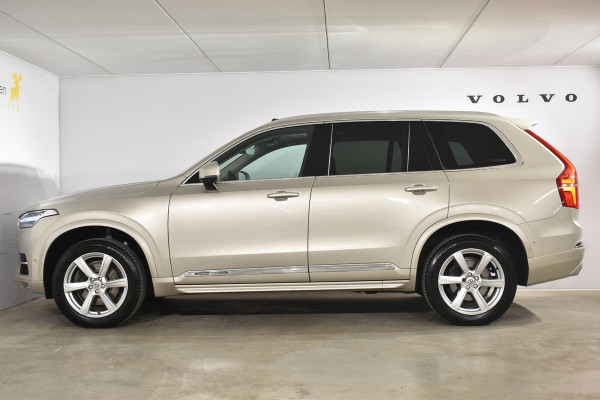 Volvo XC90 T5 254PK Automaat AWD Inscription / Luchtvering / Panoramadak / Extra getint glas / Camera achter / Trekhaak