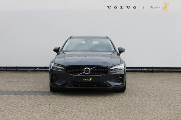 Volvo V60 B4 197pk automaat Plus Dark / Dode hoekherkenning (BLIS) / Adaptive cruise control / Google infotainment incl navigatie / Semi elektrische wegklapbare trekhaak /