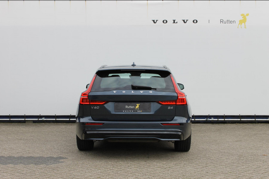 Volvo V60 B4 197pk automaat Plus Dark / Dode hoekherkenning (BLIS) / Adaptive cruise control / Google infotainment incl navigatie / Semi elektrische wegklapbare trekhaak /