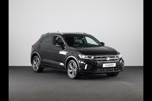 Volkswagen T-Roc 1.5 TSI R-Line 150 pk Automaat (DSG) | Navigatie | Parkeersensoren (Park assist) | Achteruitrijcamera | Adaptieve cruise control | Stoelverwarming |