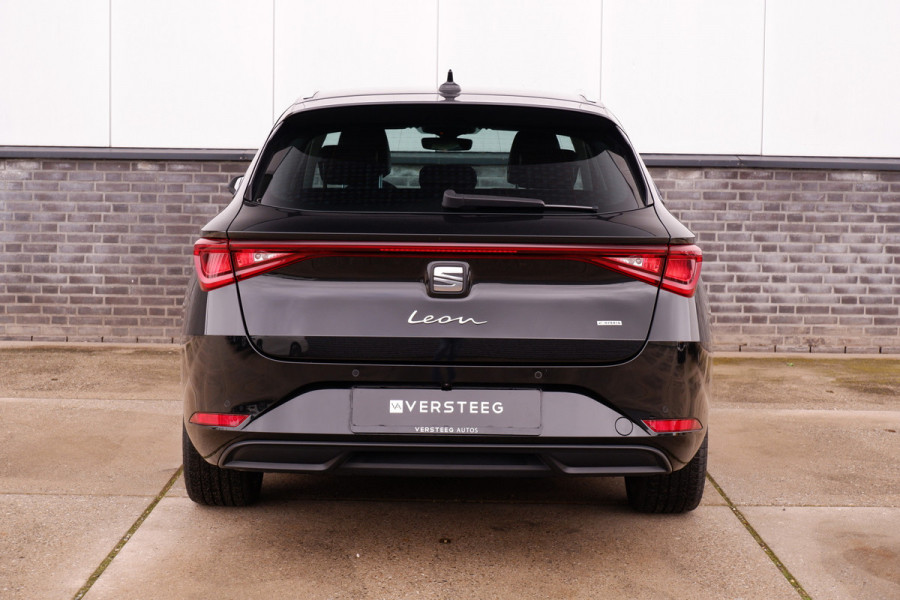 Seat Leon Sportstourer 1.4 TSI eHybrid PHEV Xcellence | Navi | Camera | Carplay | ACC | Sfeerverlichting |