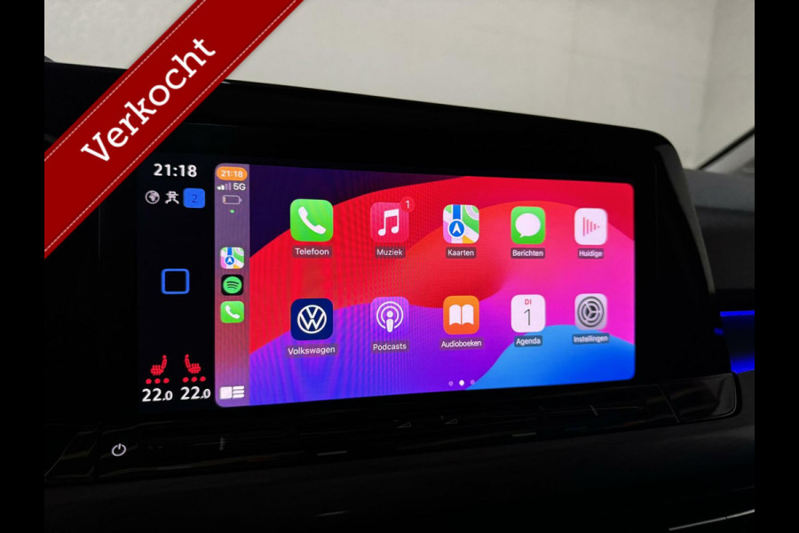 Volkswagen Golf 1.5 eTSI FirstEdition Pano Sfeer Carplay NAP