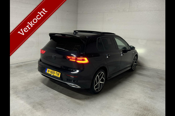 Volkswagen Golf 1.5 eTSI FirstEdition Pano Sfeer Carplay NAP