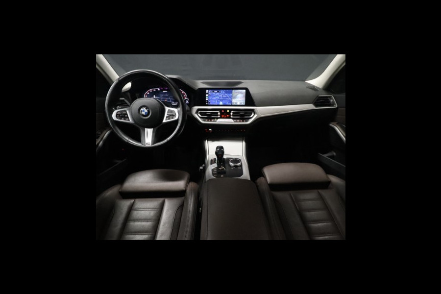 BMW 3-serie 330e eDrive M Sport M-PAKKET [360° CAMERA, APPLE CARPLAY, NAVIGATIE GROOT, VOL LEDER, M-STUUR, ANDROID, TREKHAAK, LED, DAB+, NIEUWSTAAT]