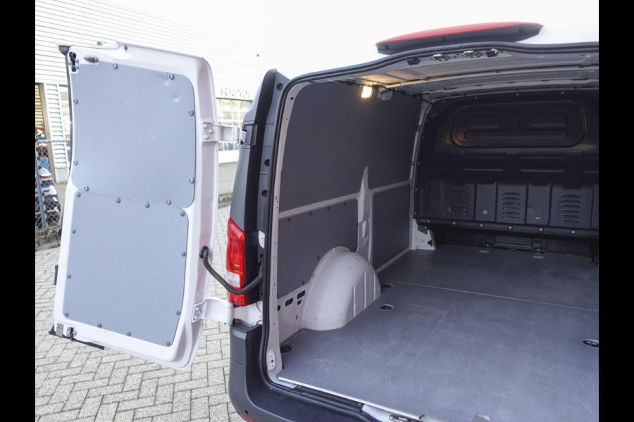 Mercedes-Benz Vito 111 CDI Lang XXL Airco 3zits Radio Bluetooth