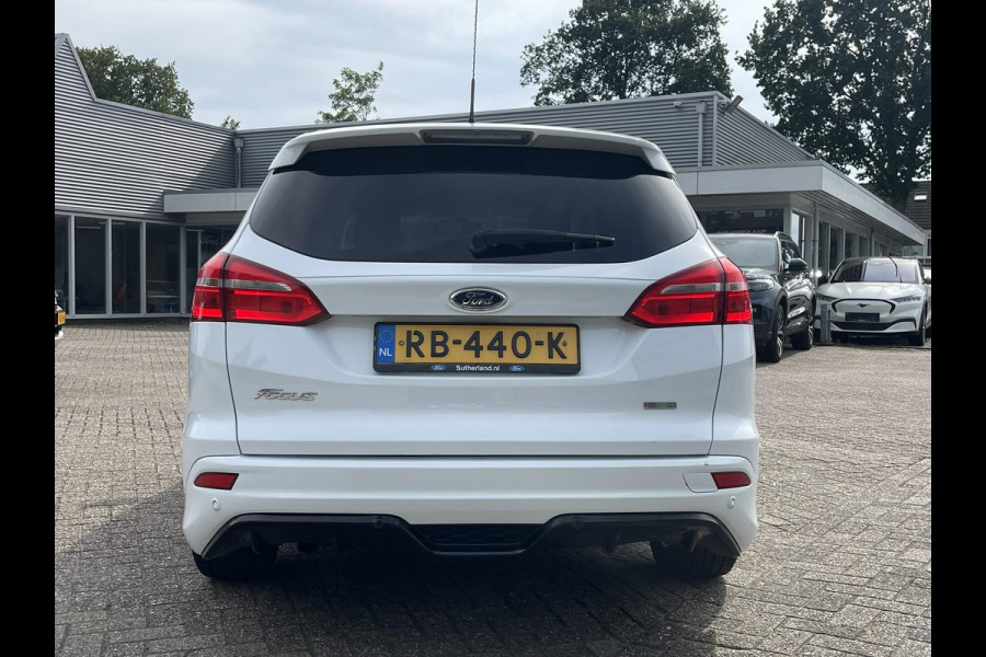 Ford FOCUS Wagon 1.0 Ecoboost Titanium 125pk Styling pack | Voorruit verwarming | Stoel verwarming | Navigatie