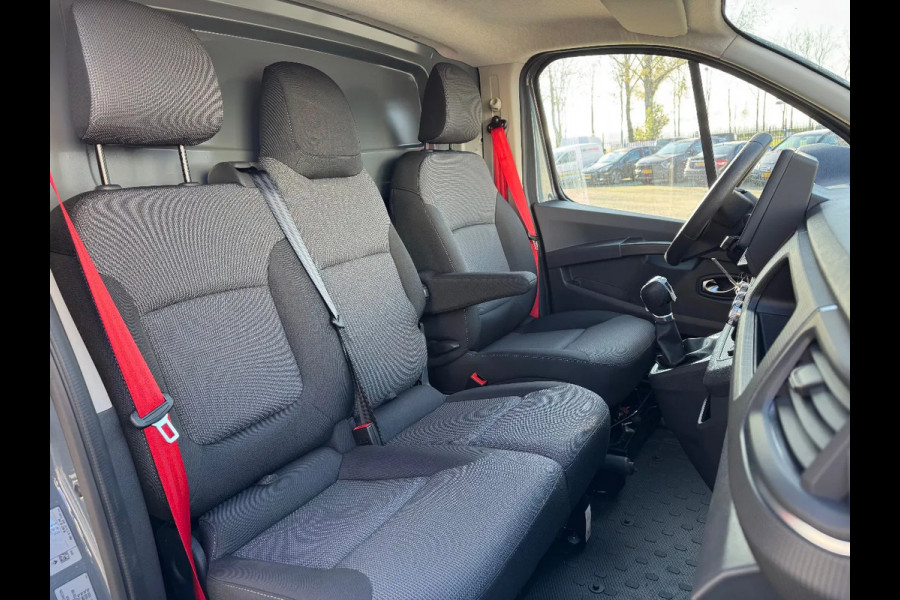 Renault Trafic Red editon L2H1 E-TECH Electric