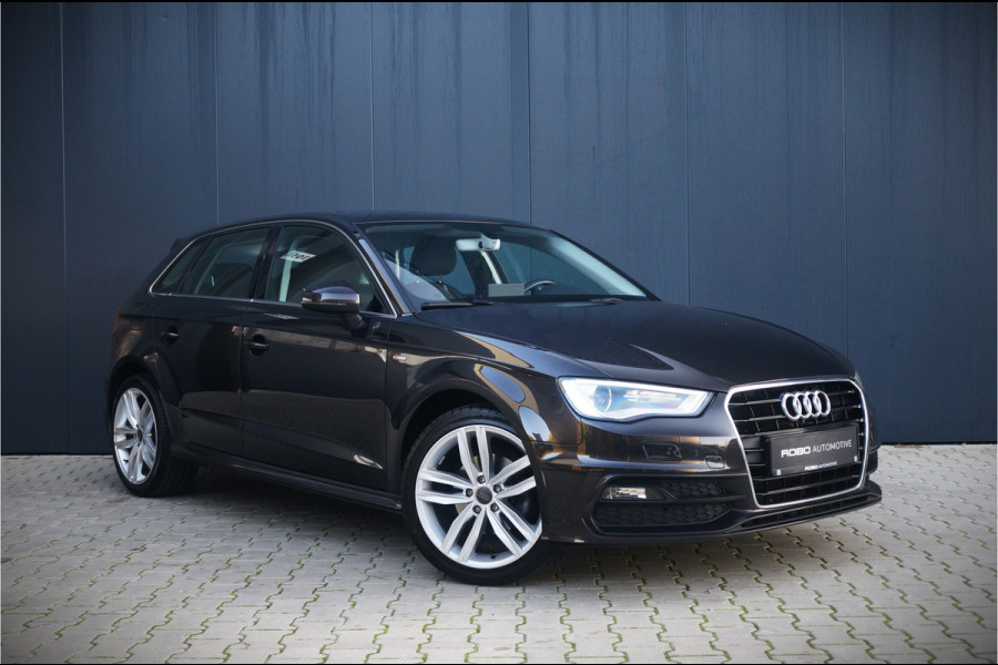 Audi A3 Sportback 1.2 TFSI Adrenalin | S-Line | 5Drs. | Navigatie | Cruise Control | Xenon | Bluetooth | Climate Control | Airco | LM. Velgen | Nette Staat |