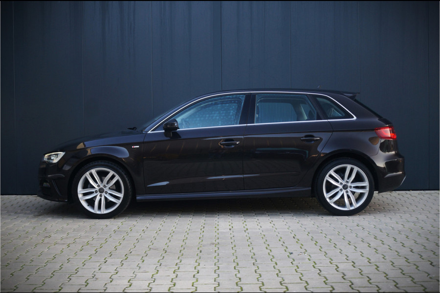 Audi A3 Sportback 1.2 TFSI Adrenalin | S-Line | 5Drs. | Navigatie | Cruise Control | Xenon | Bluetooth | Climate Control | Airco | LM. Velgen | Nette Staat |