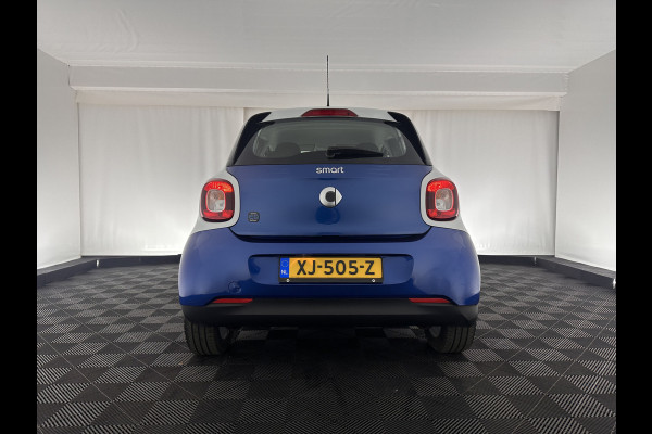 Smart Forfour EQ Business Solution Cool&Audio-Pack 18 kWh [ 3-Fase ] (INCL-BTW) *lamp aandrijving brandt !! VOLLEDER | AIRCO | CRUISE | COMFORT-SEATS | 15''ALU*