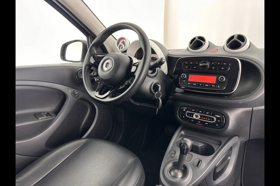 Smart Forfour EQ Business Solution Cool&Audio-Pack 18 kWh [ 3-Fase ] (INCL-BTW) *lamp aandrijving brandt !! VOLLEDER | AIRCO | CRUISE | COMFORT-SEATS | 15''ALU*