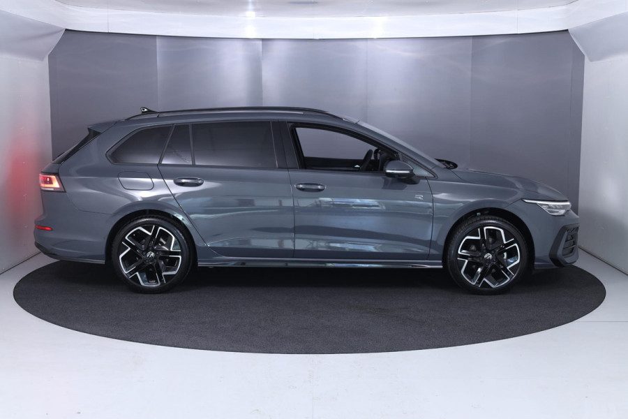 Volkswagen GOLF Variant R-Line-Edition 1.5 eTSI 85 kW / 116 pk Variant 7 v ersn. DSG