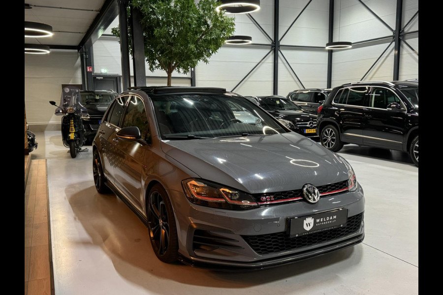 Volkswagen Golf 2.0 TSI GTI TCR 11-2019 Garantie Pano Keyless Akra Lane Ass ACC Blind Spot Camera Navi Carplay Rijklaar