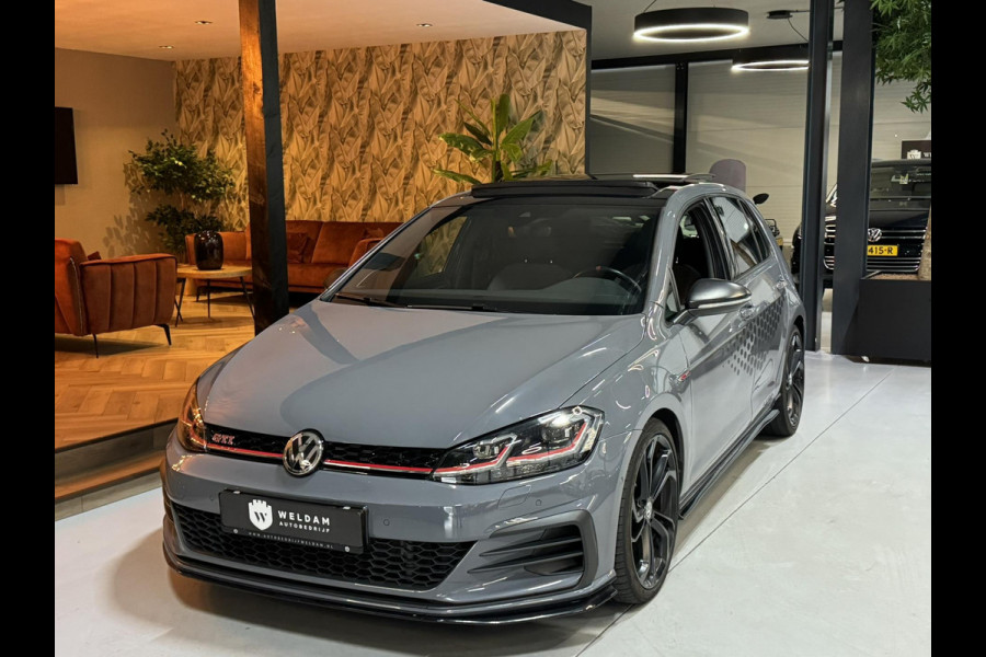 Volkswagen Golf 2.0 TSI GTI TCR 11-2019 Garantie Pano Keyless Akra Lane Ass ACC Blind Spot Camera Navi Carplay Rijklaar