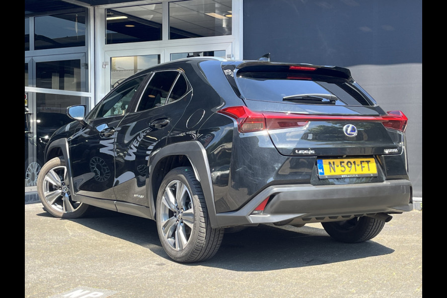 Lexus UX 250h Executive Line CLIMA / CRUISE / NAVI