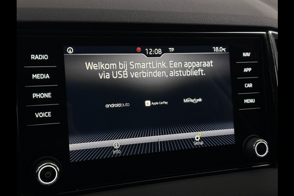 Škoda Karoq 1.5 TSI ACT Style Business | Camera | Navigatie | Carplay | Camera | Stoelverwarming | Climate Control | DAB | Keyless |