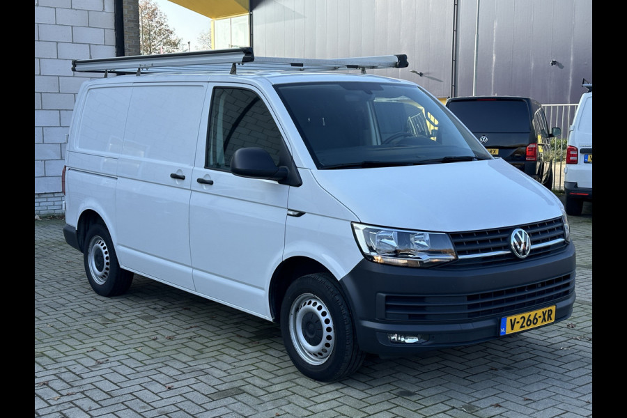 Volkswagen Transporter 2.0 TDI 102PK EURO6 L1H1 Cruise control/trekhaak/navigatie