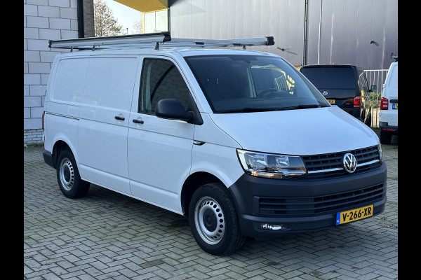 Volkswagen Transporter 2.0 TDI 102PK EURO6 L1H1 Cruise control/trekhaak/navigatie