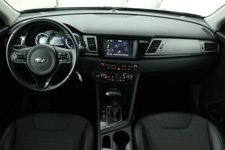 Kia Niro 1.6 GDi PHEV DynamicLine | Adaptive Cruise | Trekhaak | Carplay | Half leder | Camera | Navigatie | PDC | Bluetooth