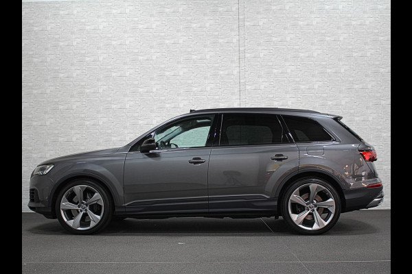 Audi Q7 55 TFSI e Quattro | ACC | Panorama | Massage | Stoelventilatie | Head-Up | Luchtvering | Trekhaak | LED-Matrix | Memory | Leder | Standkachel | Dodehoek | Camera | Draadloos Laden | Virtual Cockpit |