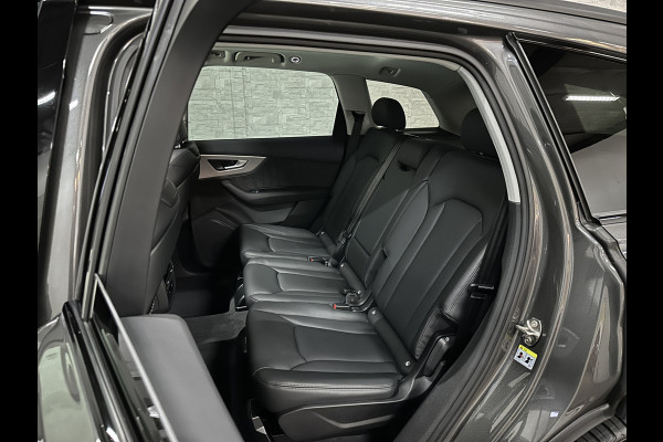 Audi Q7 55 TFSI e Quattro | ACC | Panorama | Massage | Stoelventilatie | Head-Up | Luchtvering | Trekhaak | LED-Matrix | Memory | Leder | Standkachel | Dodehoek | Camera | Draadloos Laden | Virtual Cockpit |