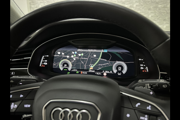 Audi Q7 55 TFSI e Quattro | ACC | Panorama | Massage | Stoelventilatie | Head-Up | Luchtvering | Trekhaak | LED-Matrix | Memory | Leder | Standkachel | Dodehoek | Camera | Draadloos Laden | Virtual Cockpit |