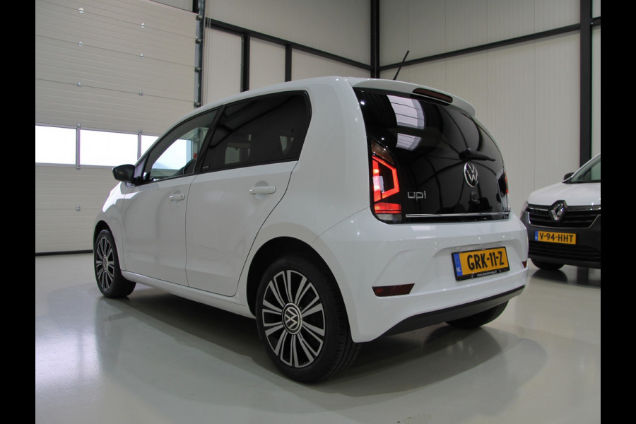 Volkswagen up! 1.0 Active 5drs. Clima | Apps