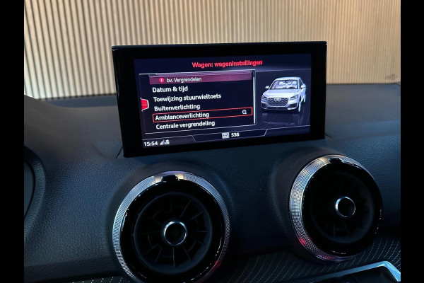 Audi Q2 35 TFSI S Line Edition 150PK - Pano - Matrix